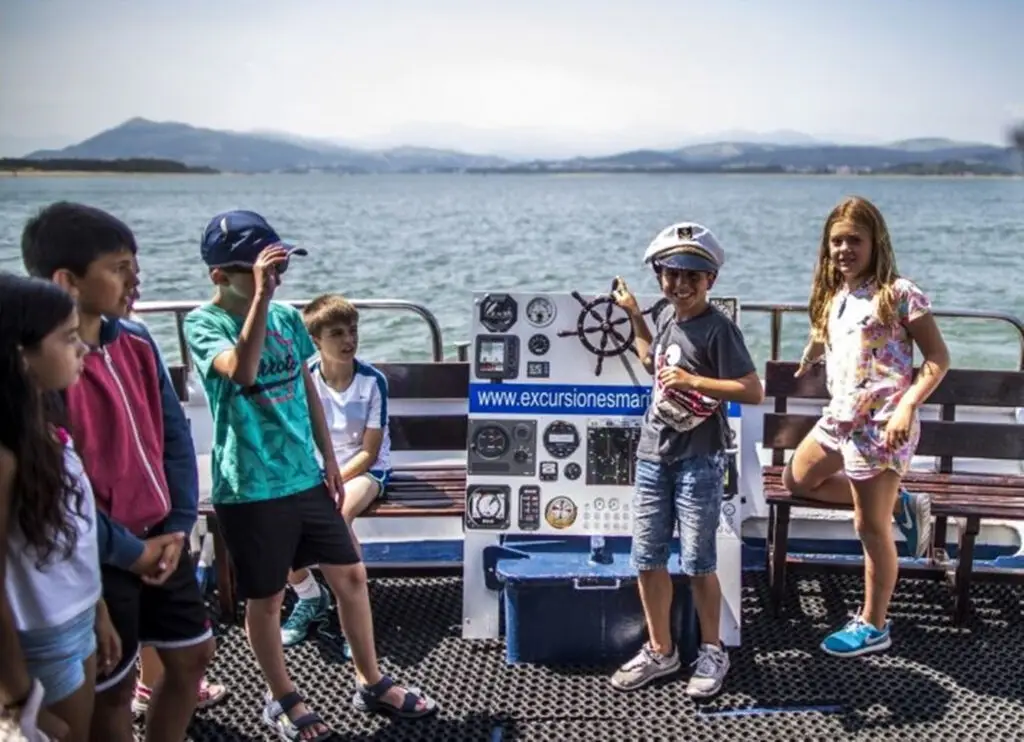 barco faro del caballo