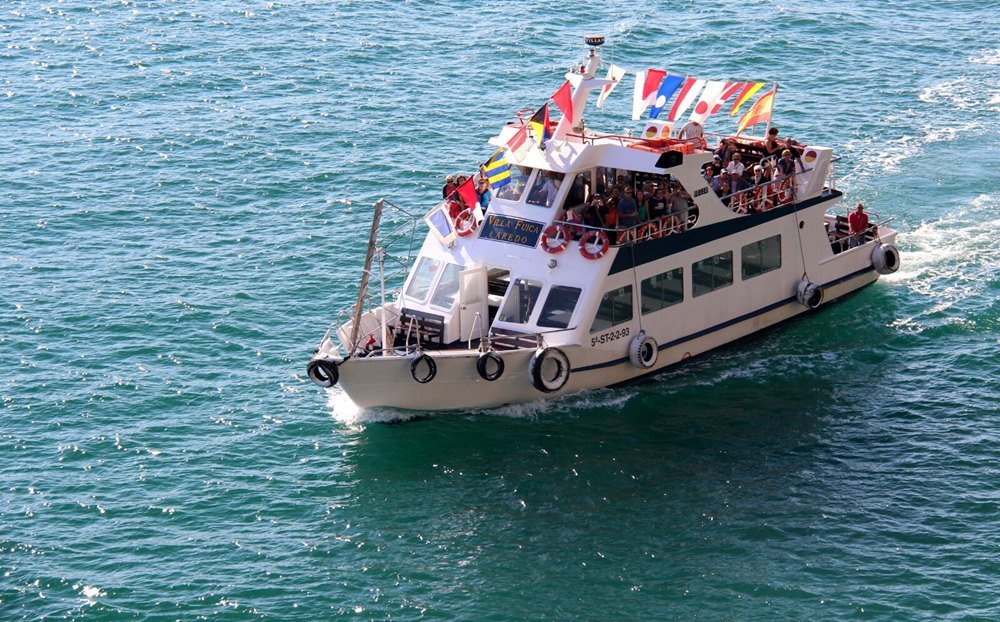 Barco faro del caballo